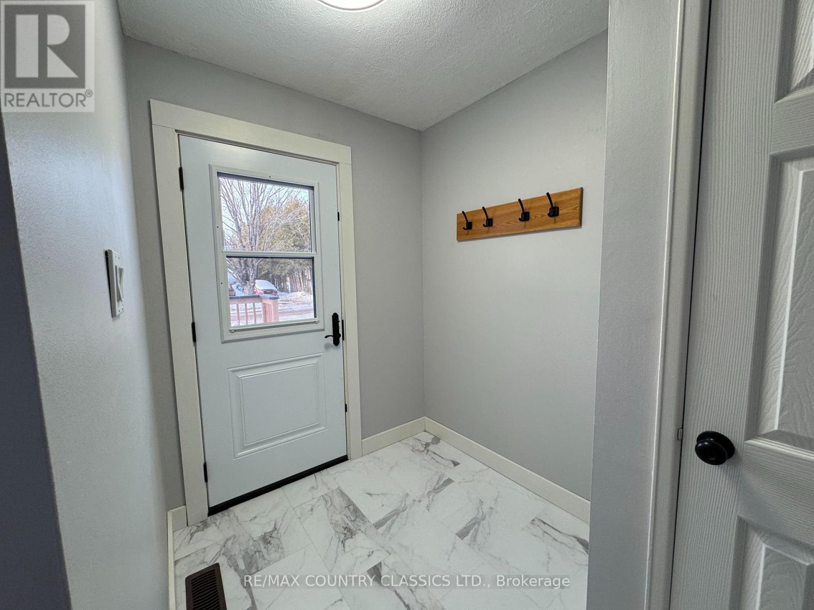 29 HEMLOCK STREET - 5