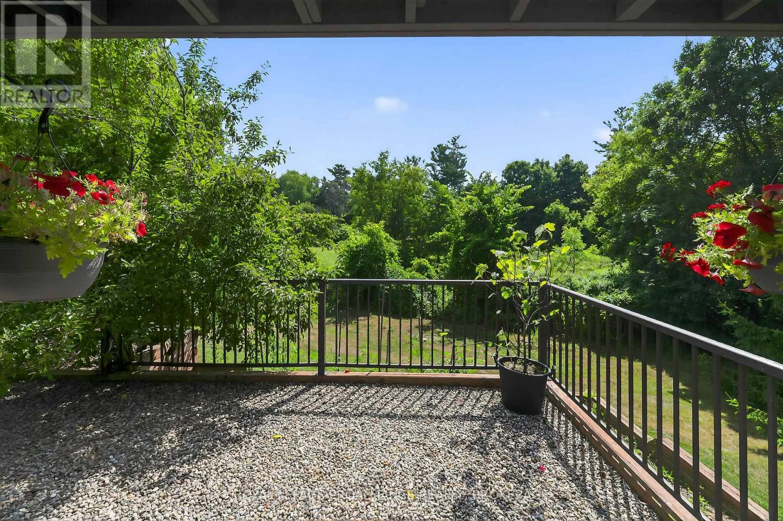 1098 CAITLIN CRESCENT - 48