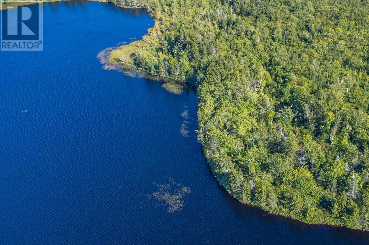 Property 2 of 9 of Ruel Du Lac Gaspereau Rue