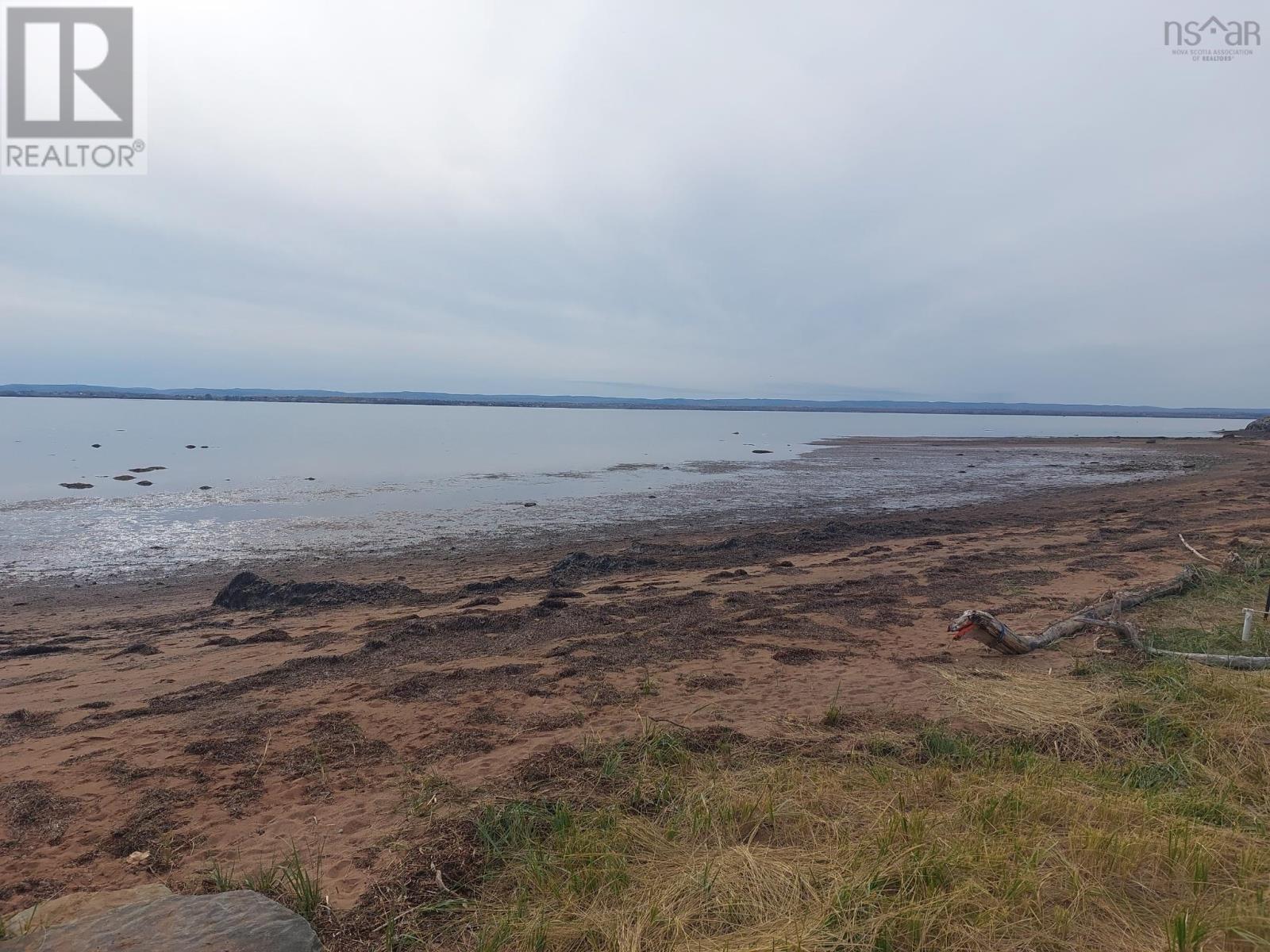 Property 6 of 18 of Malagash Road