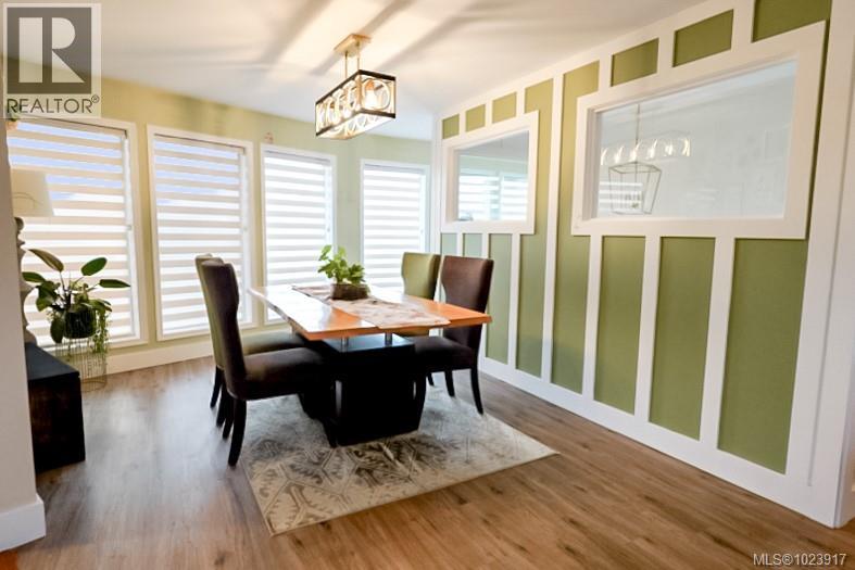 511 Panorama Pl, Parksville