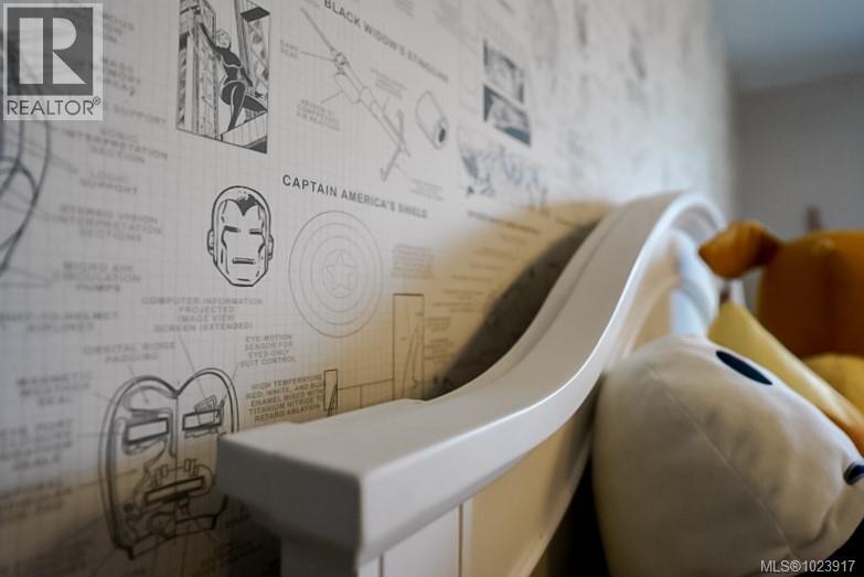 511 Panorama Pl, Parksville