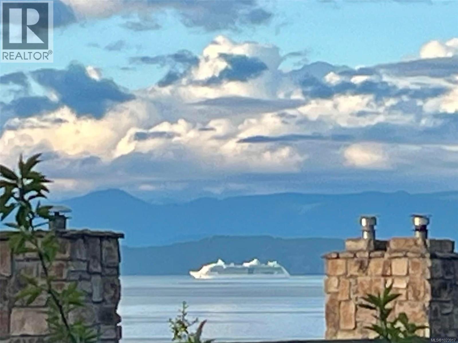 511 Panorama Pl, Parksville