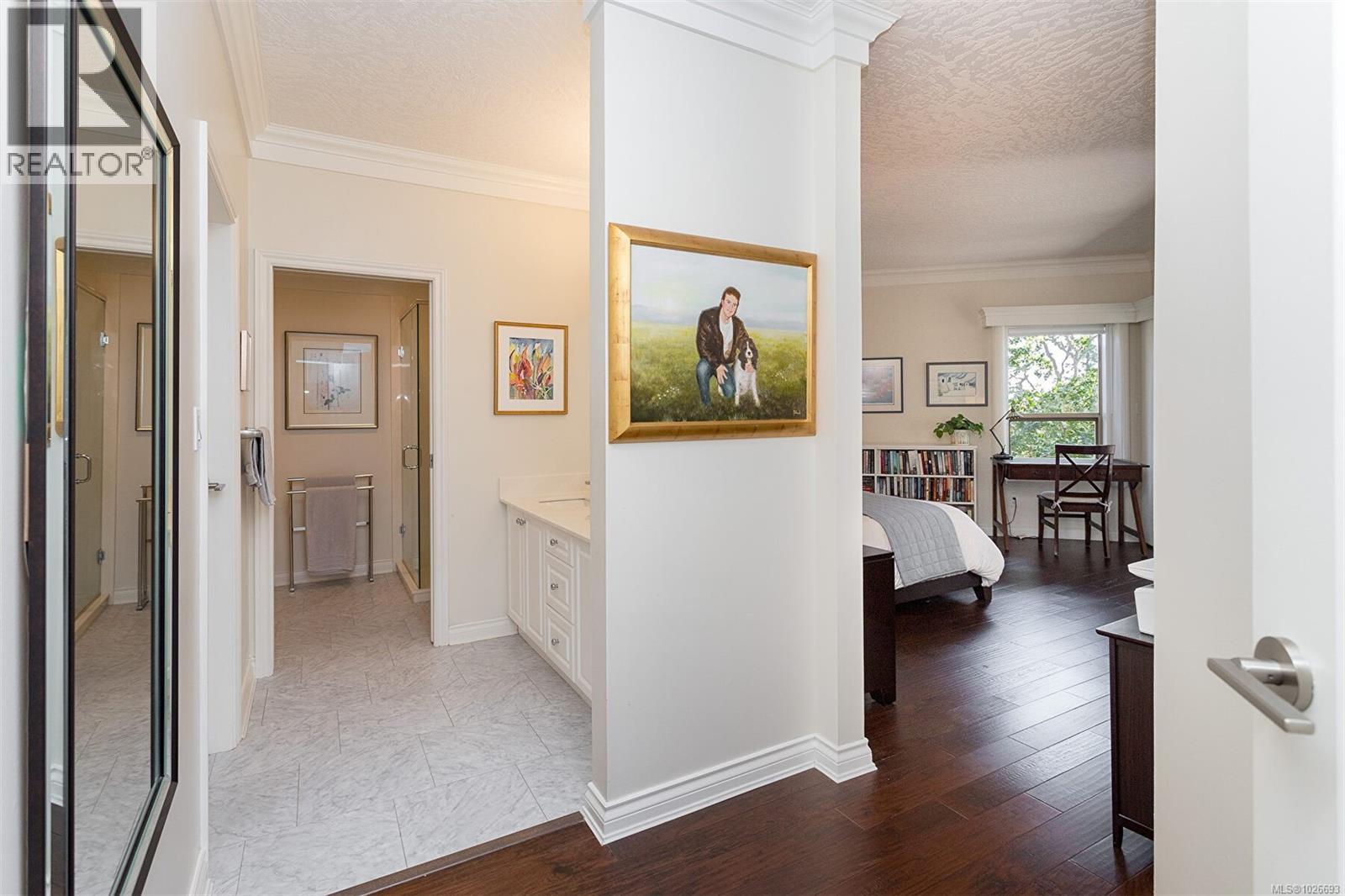 4 910 Maltwood Terrace, Saanich