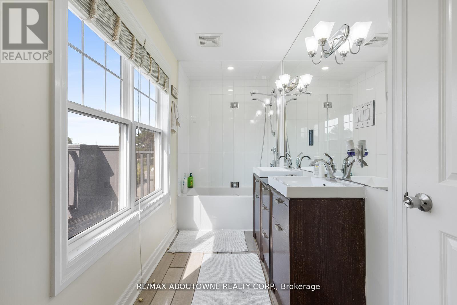 1073 NORTH SERVICE ROAD - 29