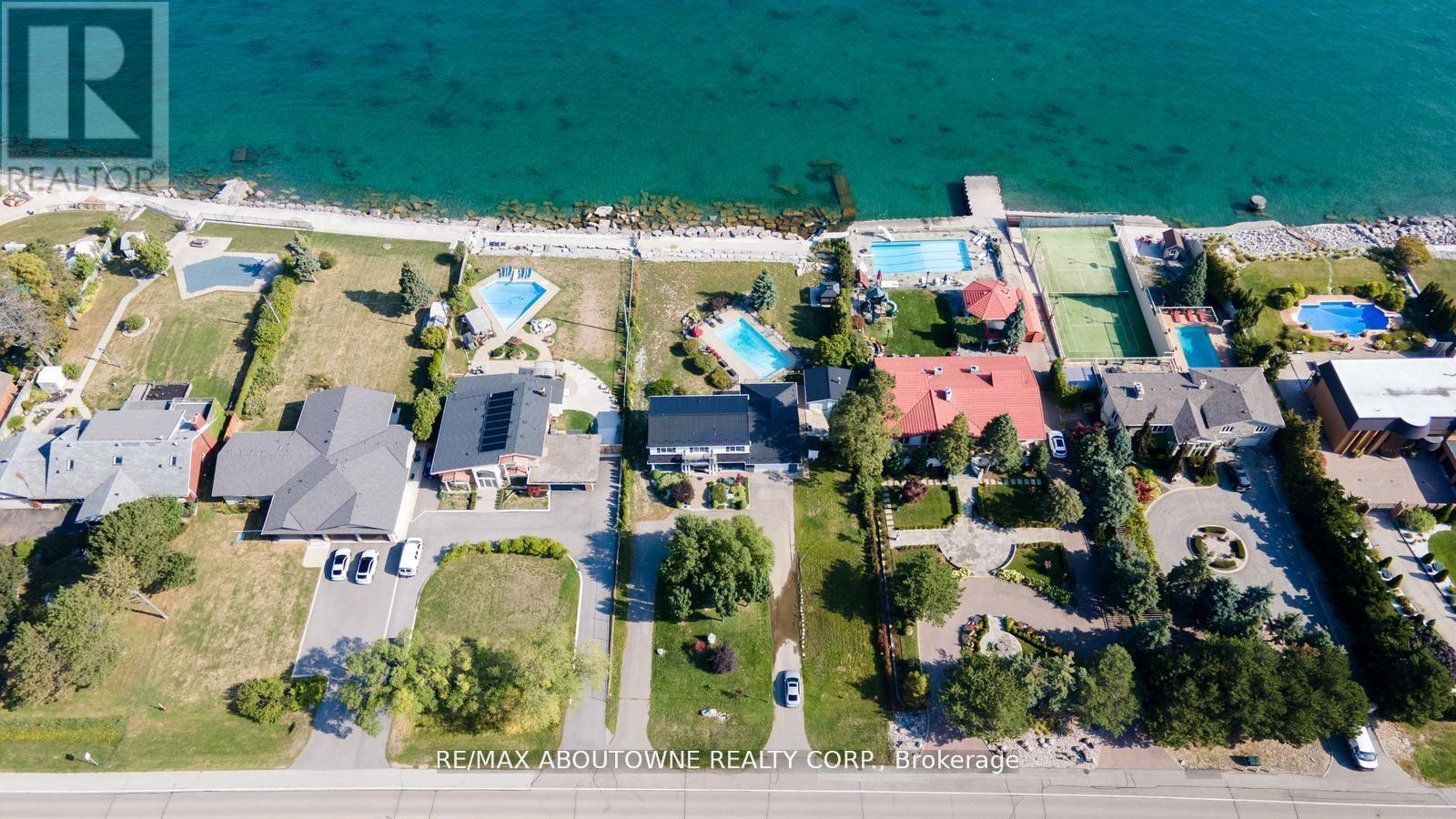 1073 NORTH SERVICE ROAD - 46