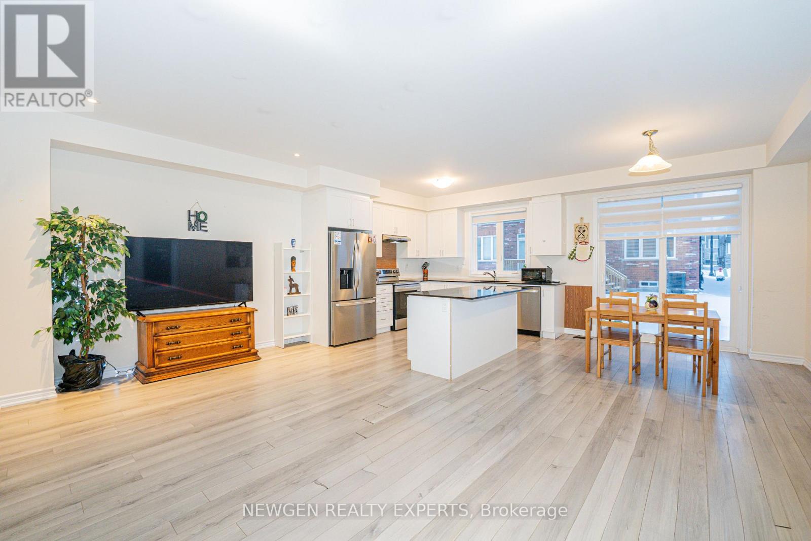 39 CONBOY DRIVE - Photo 4 of 19, Erin, Ontario