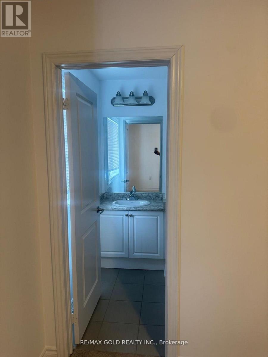 27 AITCHISION AVENUE - 20