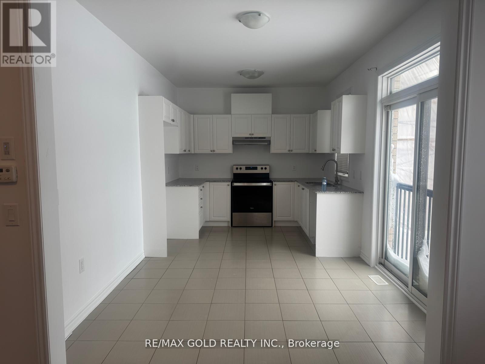 27 AITCHISION AVENUE - 29