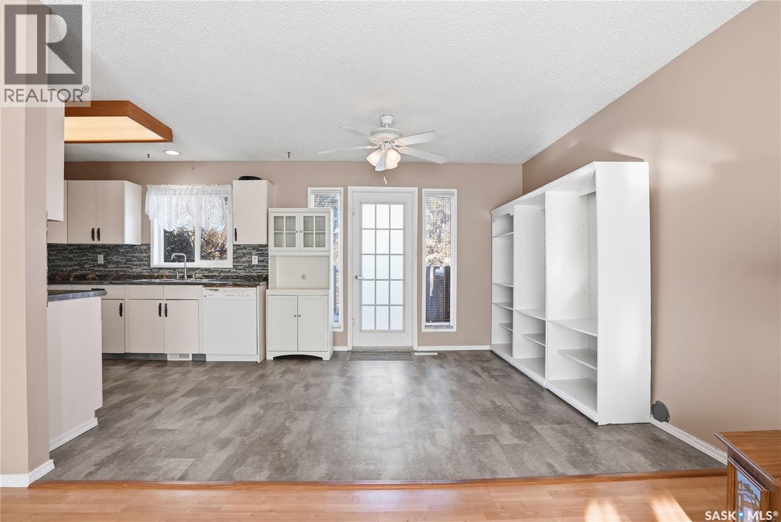 538 Bowman LANE - Photo 4 of 50, Saskatoon, Saskatchewan