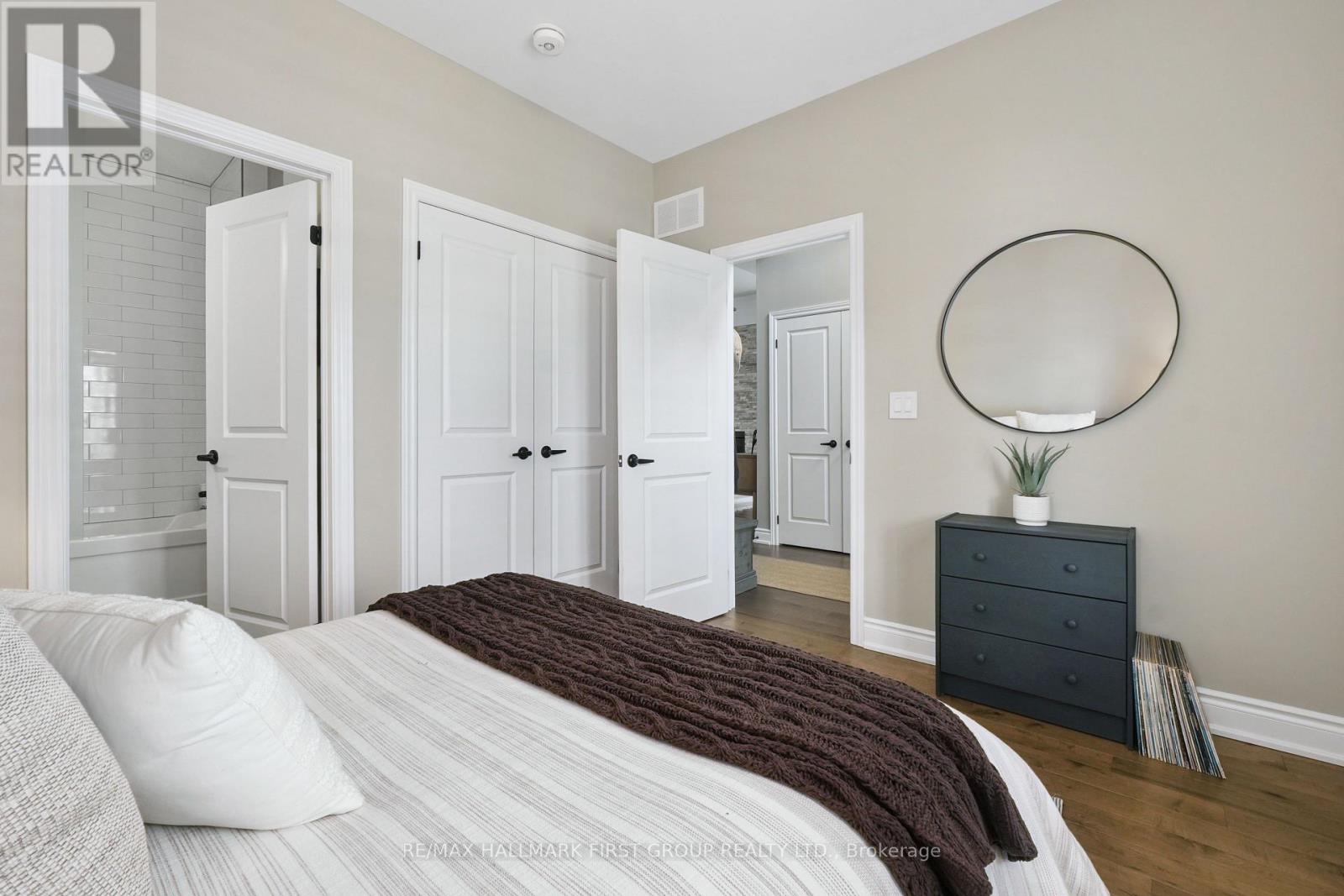 728 SAMUEL ANGROVE AVENUE - 21
