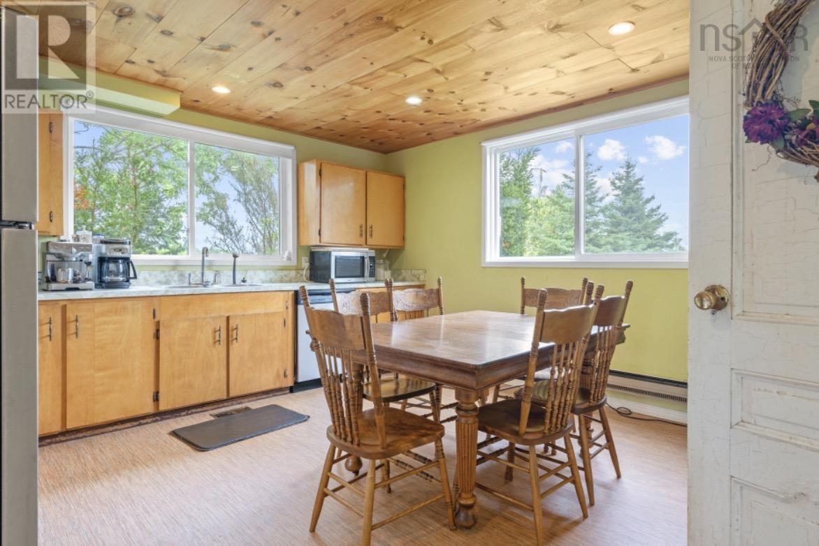 Property 3 of 20 of 1316 Blue Sea Road