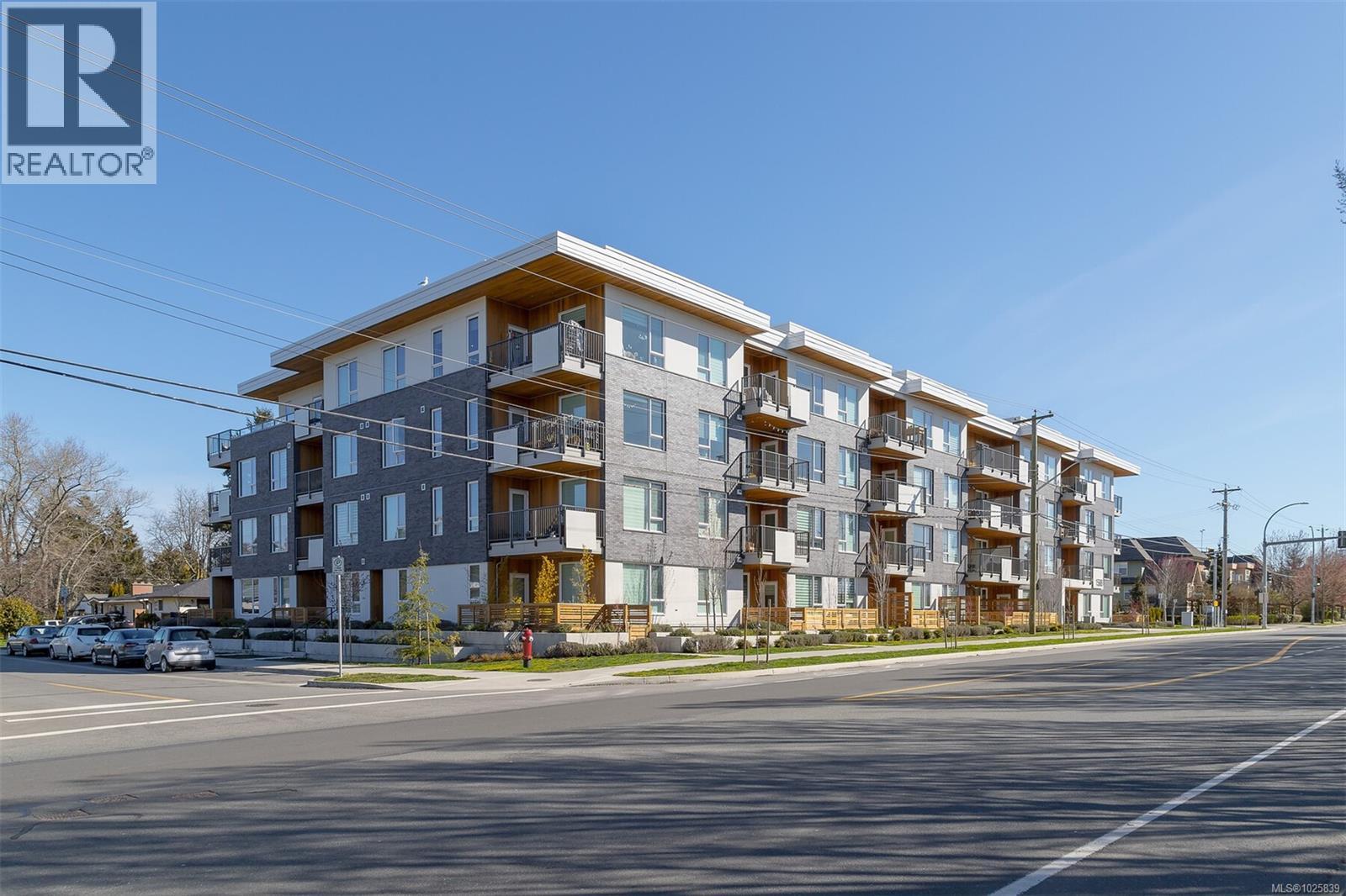 209 1588 North Dairy Road, Saanich