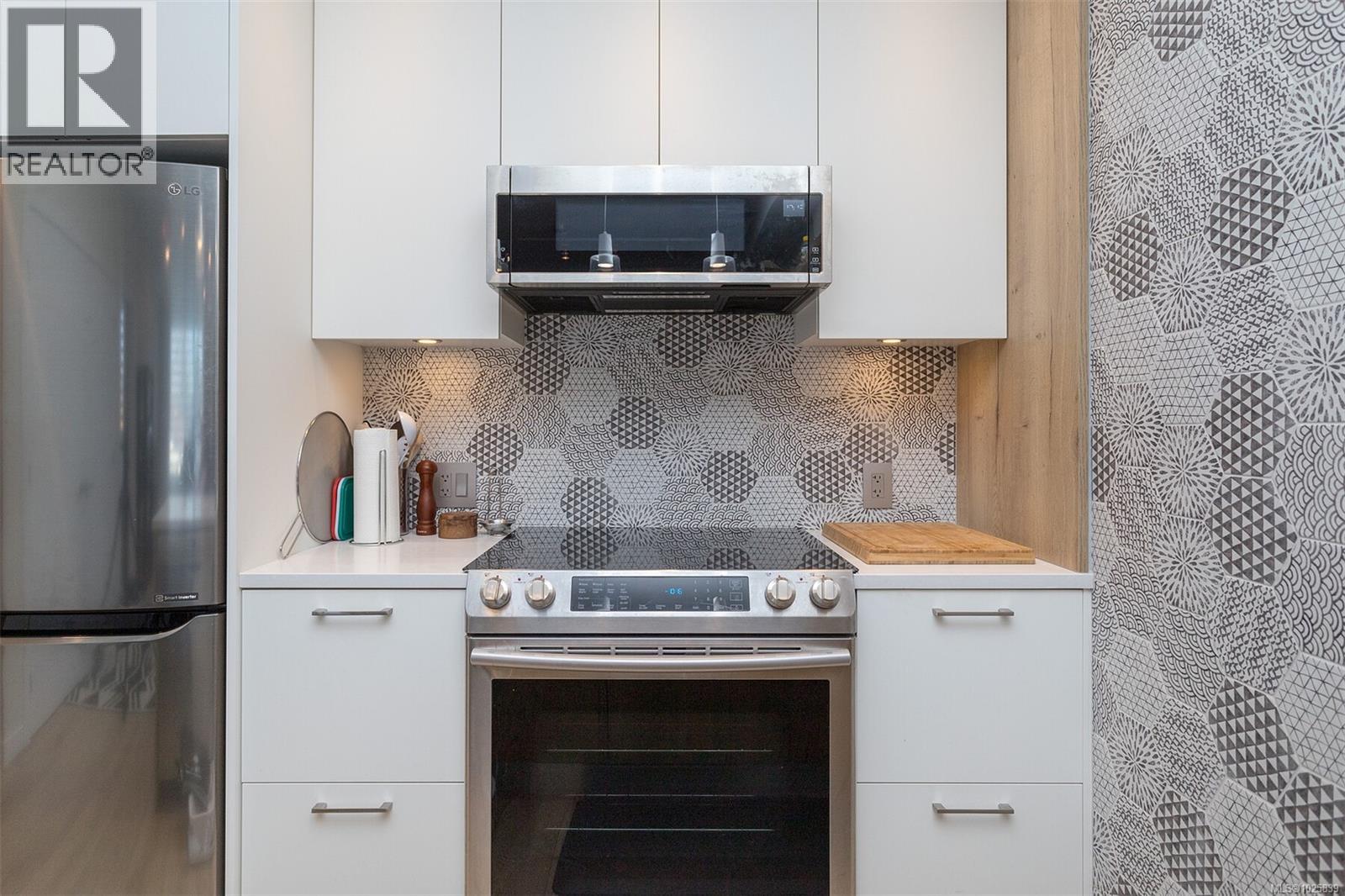 209 1588 North Dairy Road, Saanich