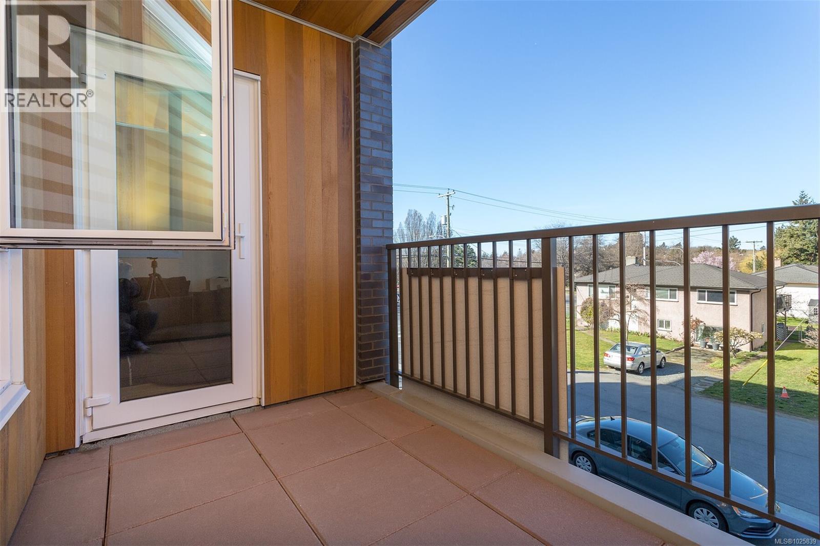 209 1588 North Dairy Road, Saanich