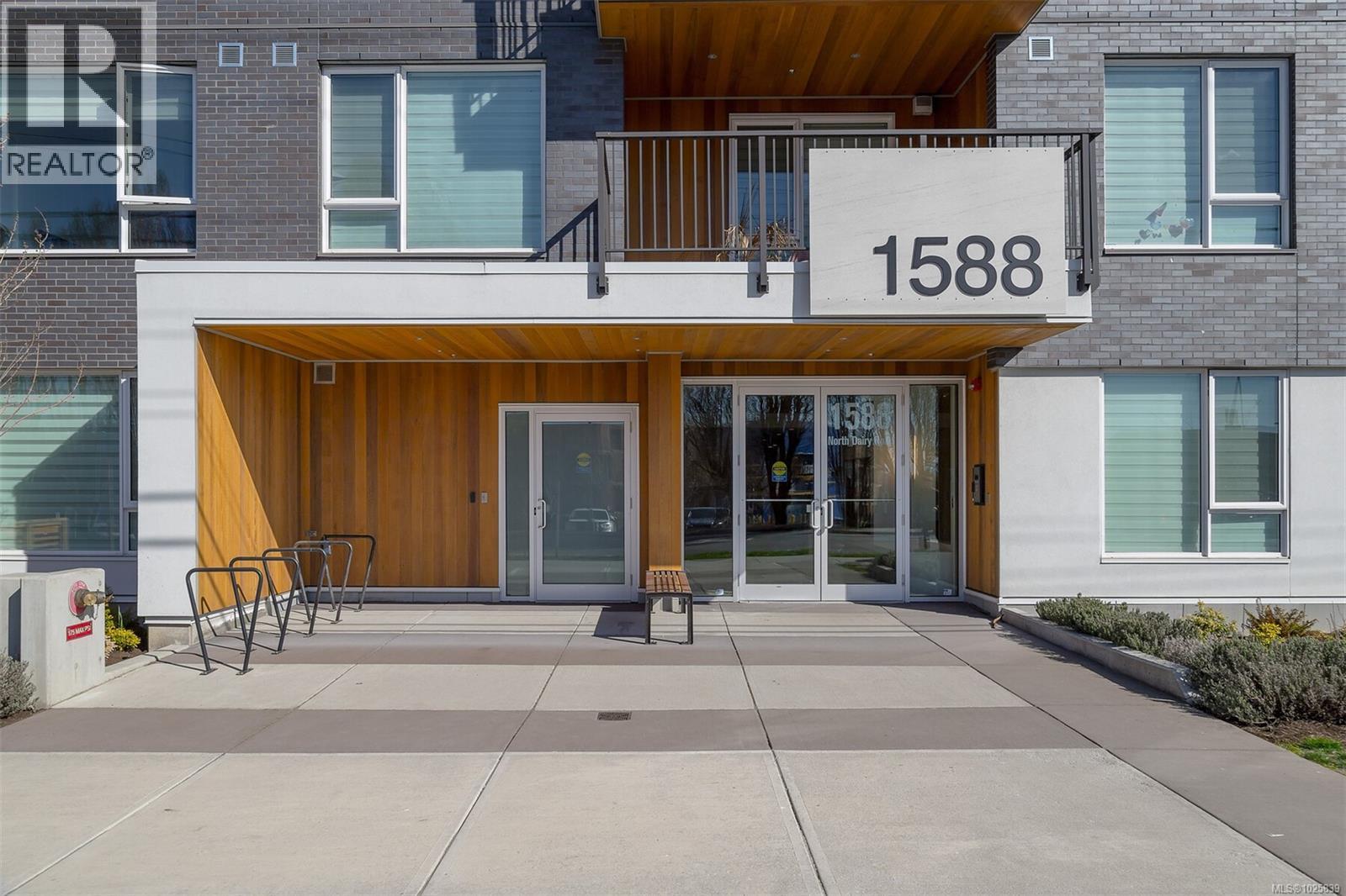 209 1588 North Dairy Road, Saanich