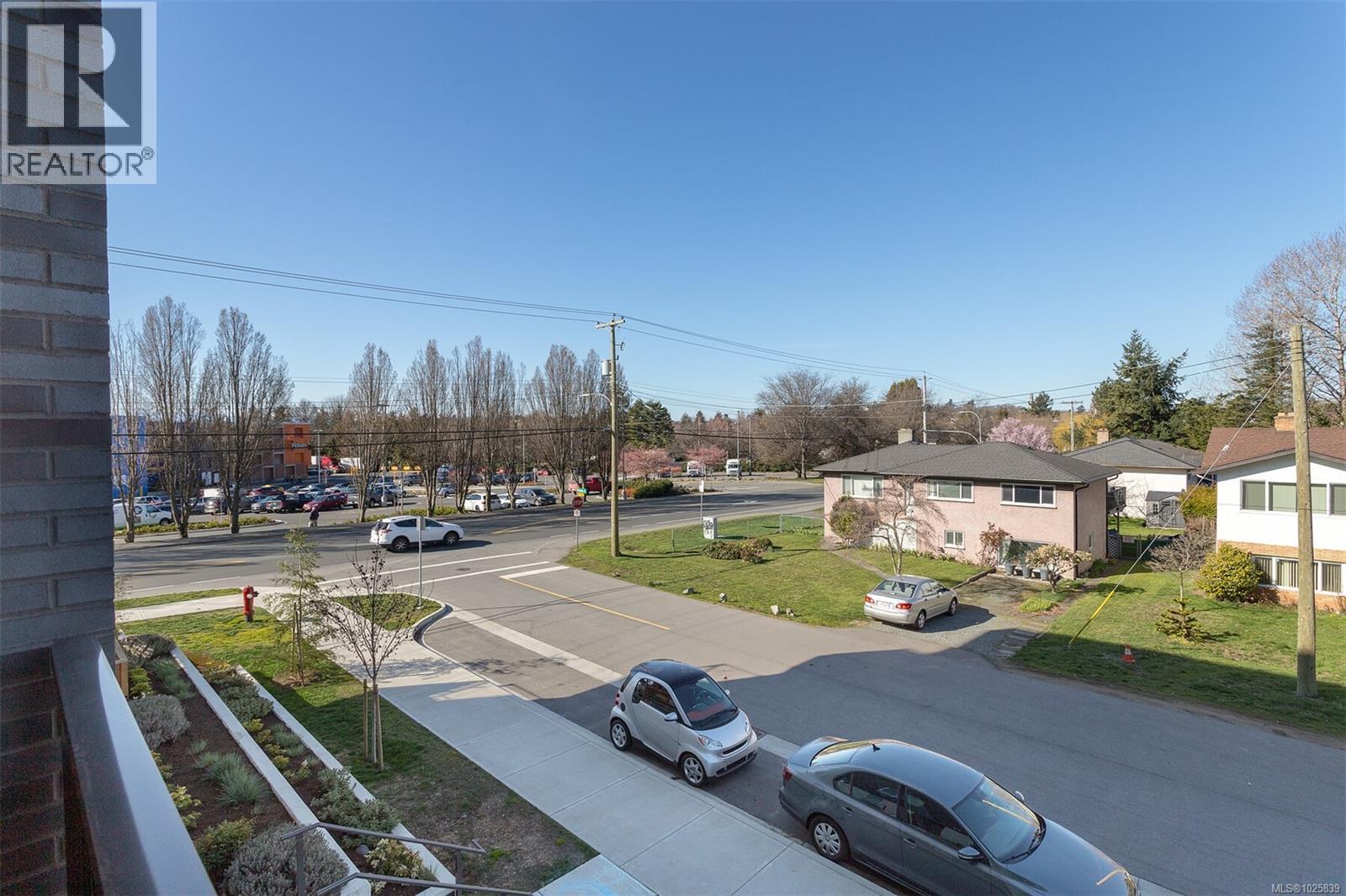 209 1588 North Dairy Road, Saanich