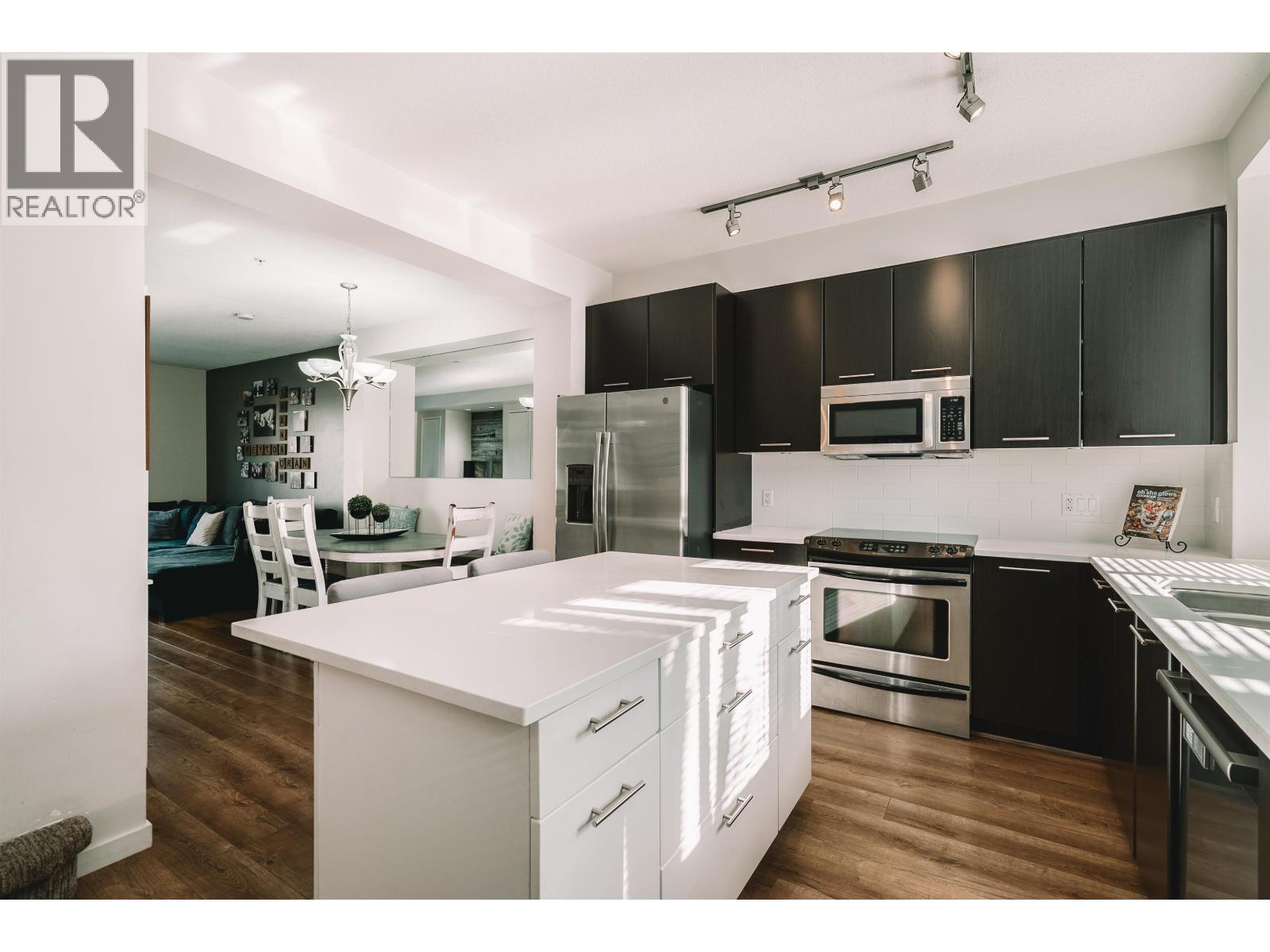 136 2418 AVON PLACE, Port Coquitlam