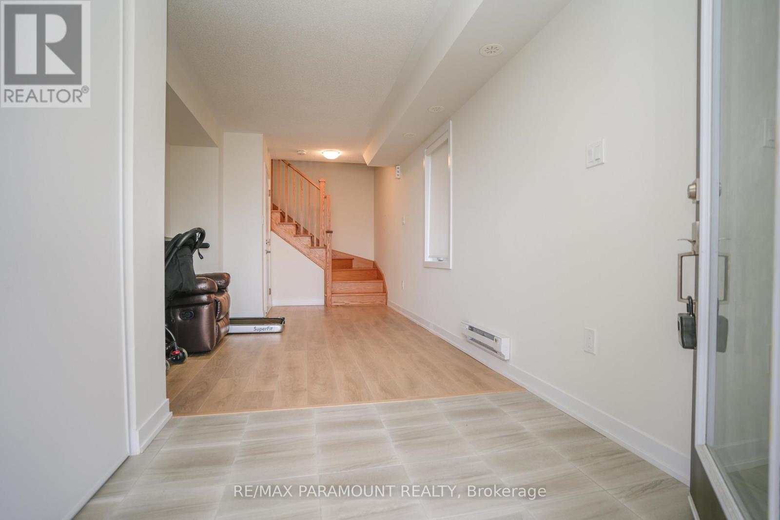 1865 Pickering Unit 201 photo 5