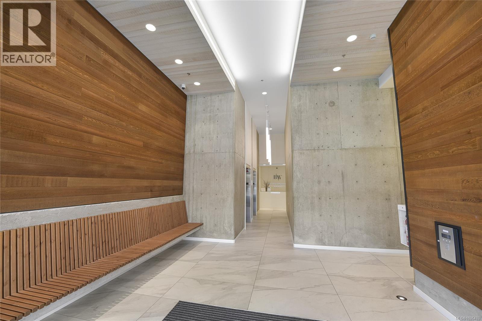 211 1033 Cook Street, Victoria