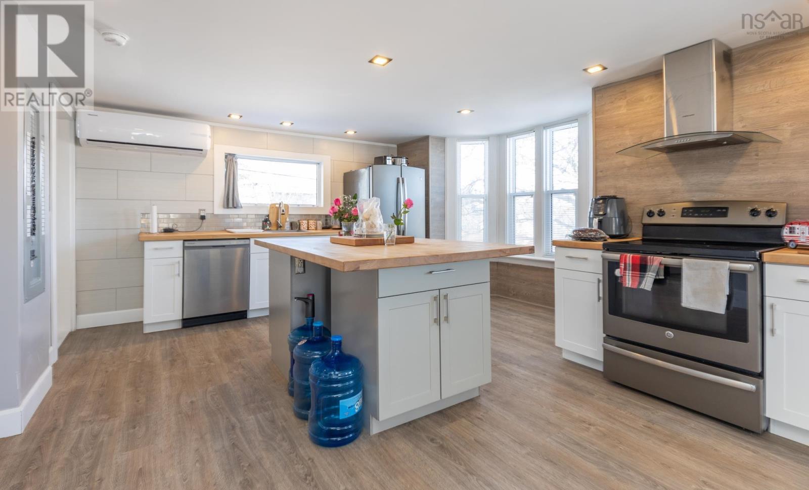 Property 6 of 38 of 3401 Main Shore Road