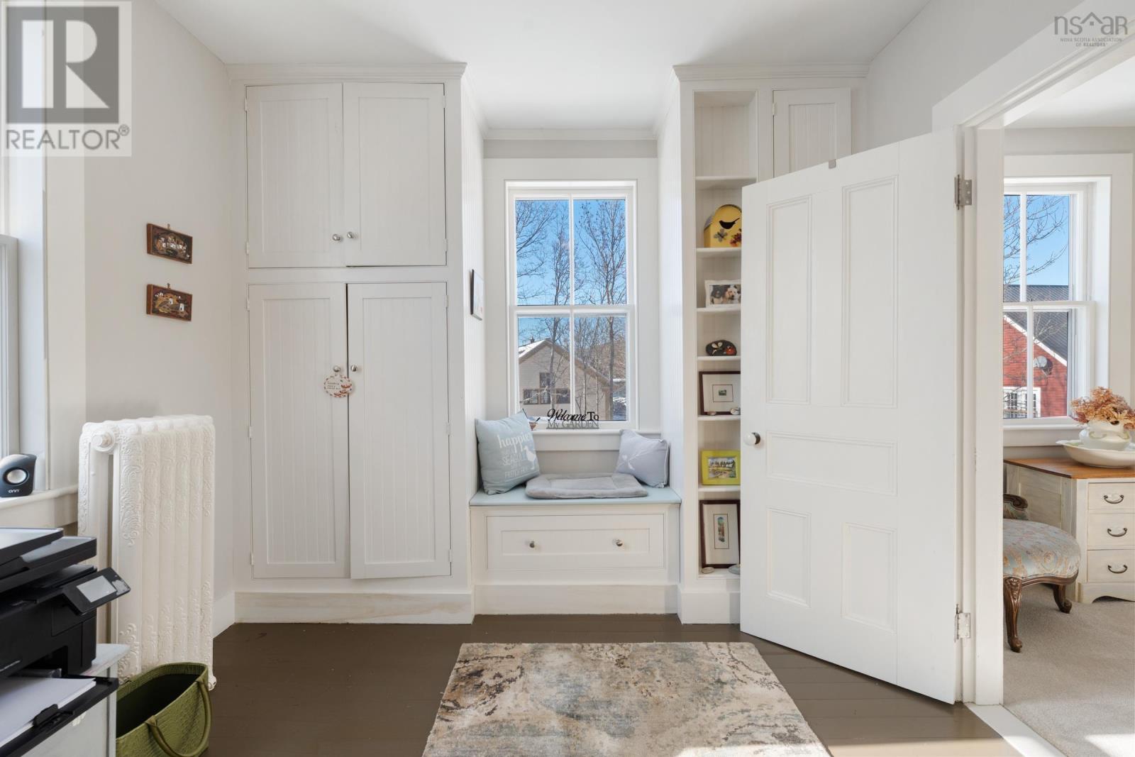 Property 25 of 44 of 37 St James Street