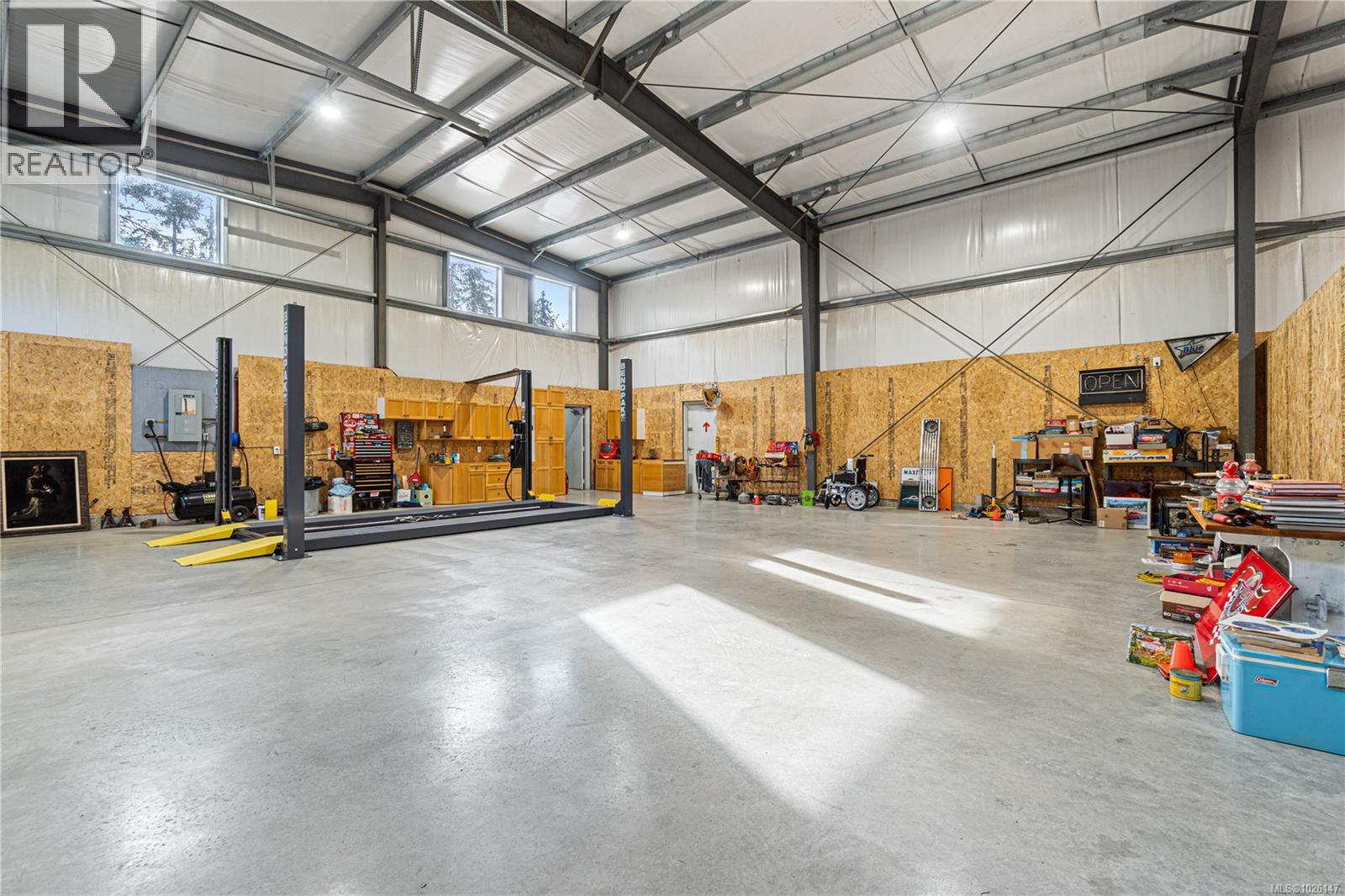 1143 BELLEVUE RD - 55