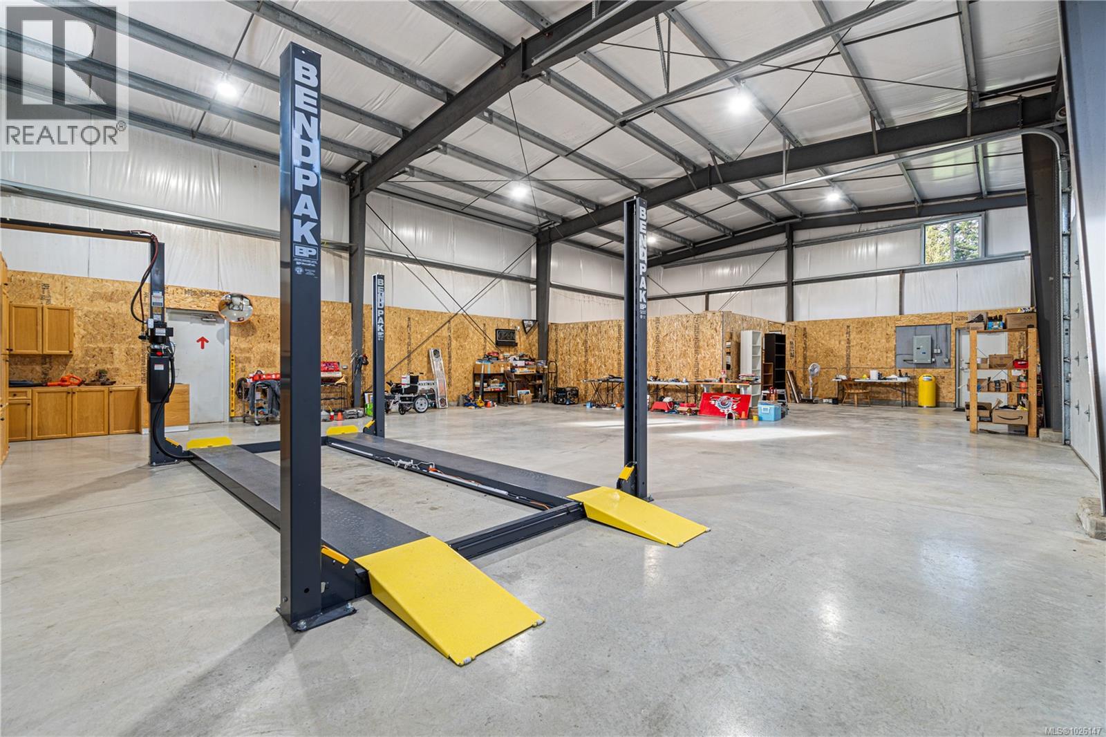 1143 BELLEVUE RD - 52