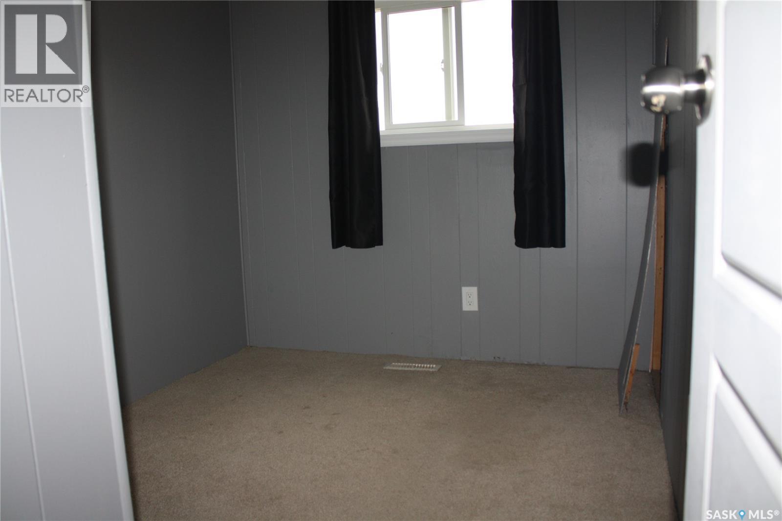 Warkentin Acreage — photo 21