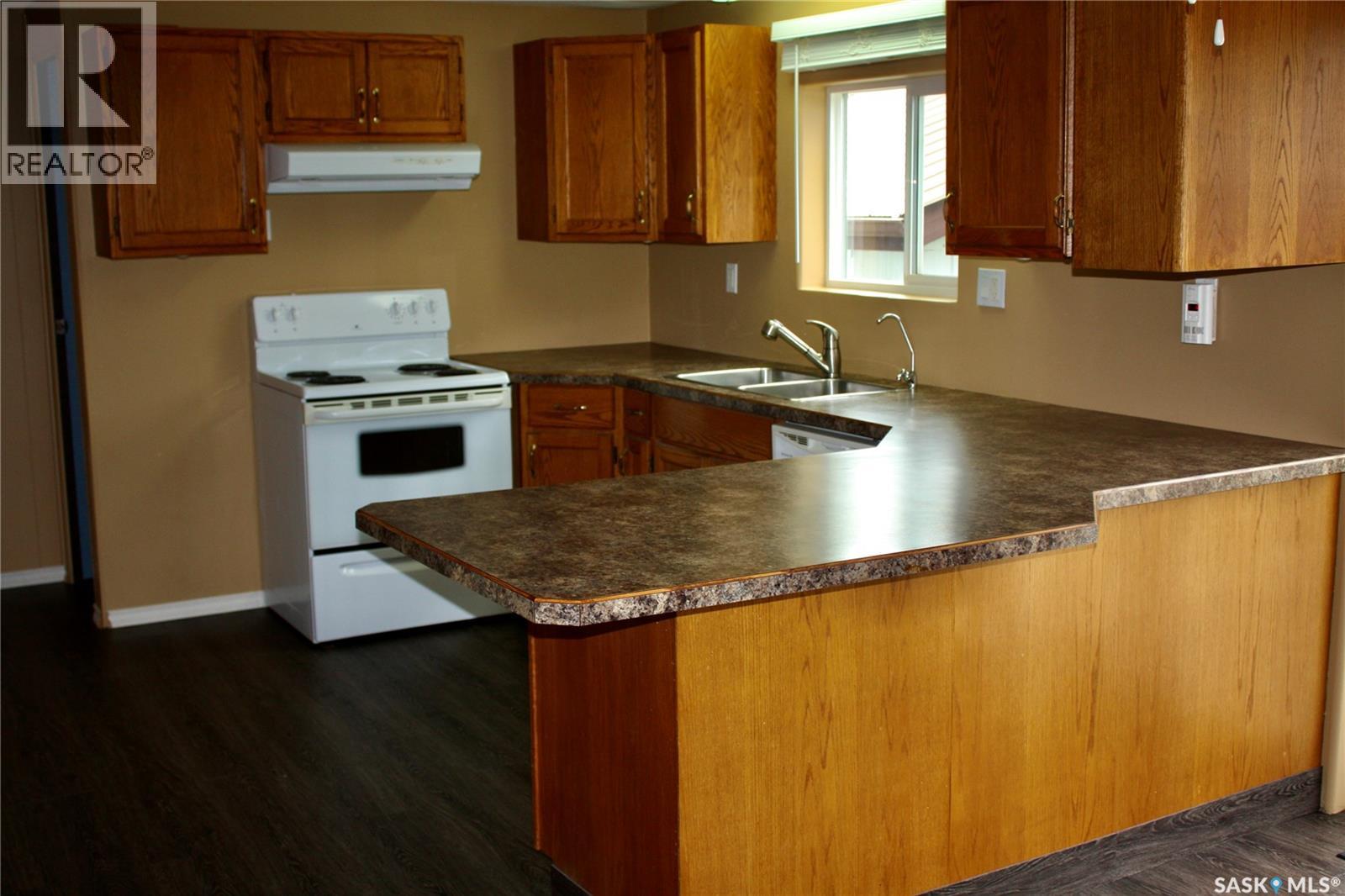 Warkentin Acreage — photo 9