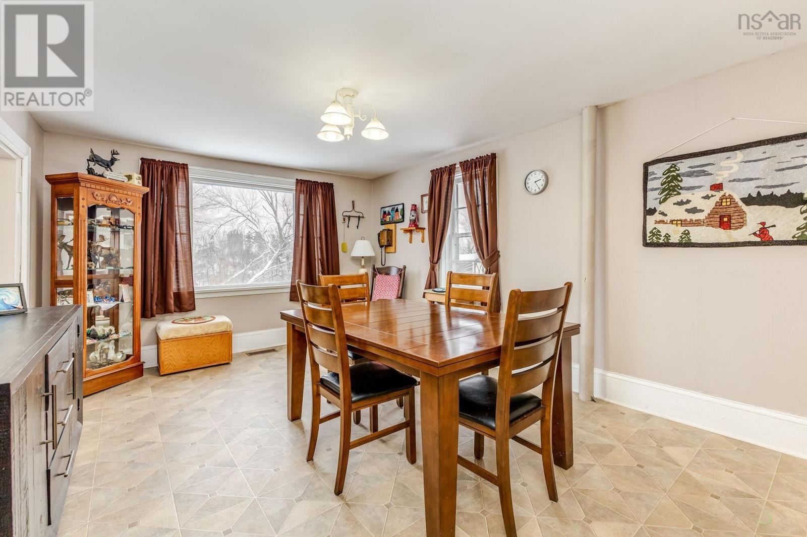 Property 8 of 37 of 1097 Highway 376