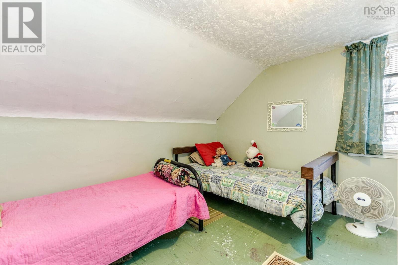 Property 23 of 37 of 1097 Highway 376