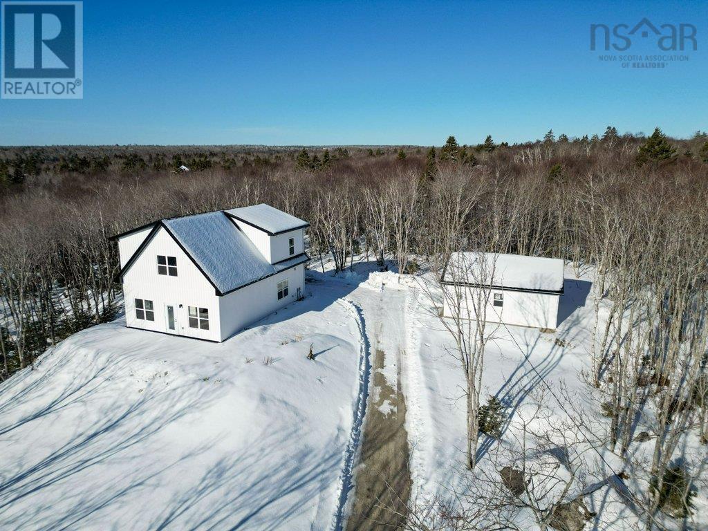 Property 44 of 48 of 8 Five Rivers Drive