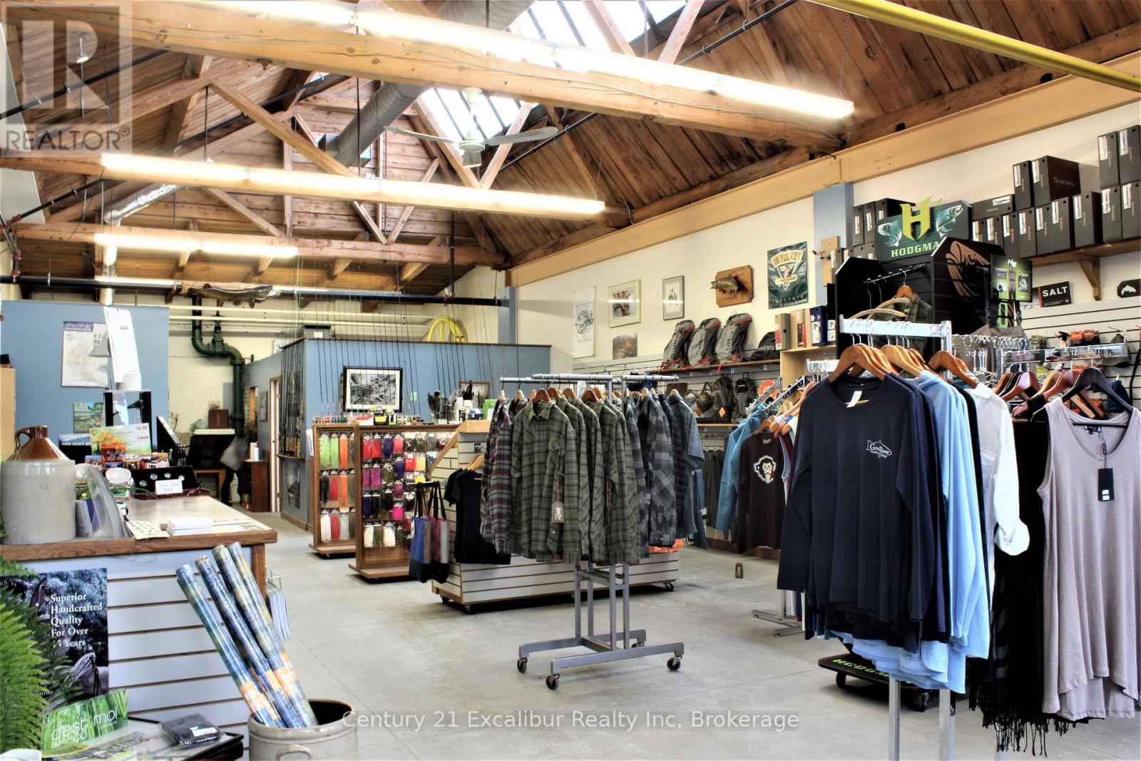 105 Queen Unit 6 photo 5