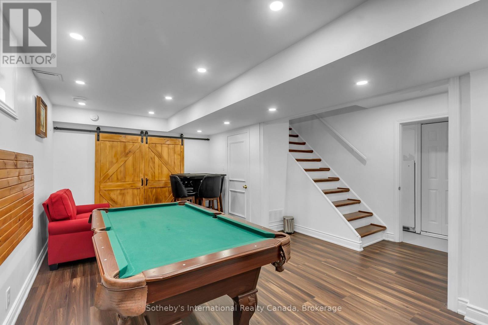 21 SPARROW ROAD - 21