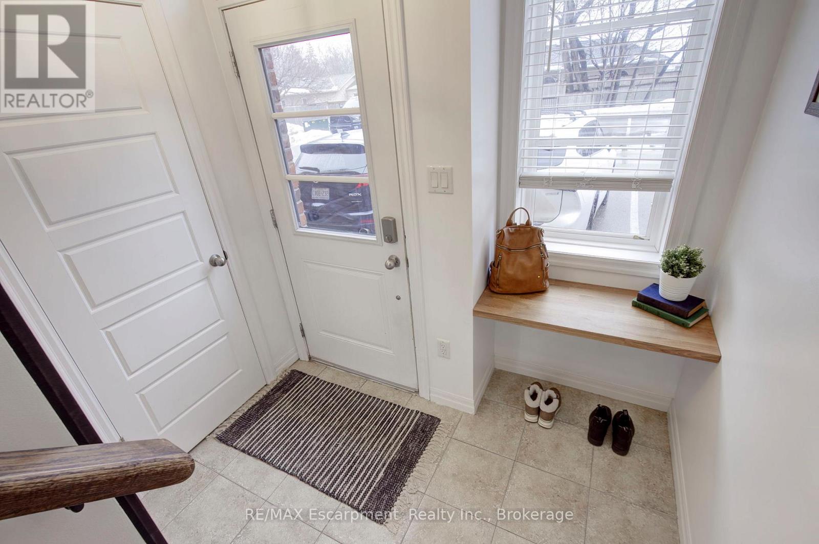 46 - 70 PLAINS ROAD W - Photo 4 of 48, Burlington (LaSalle), Ontario