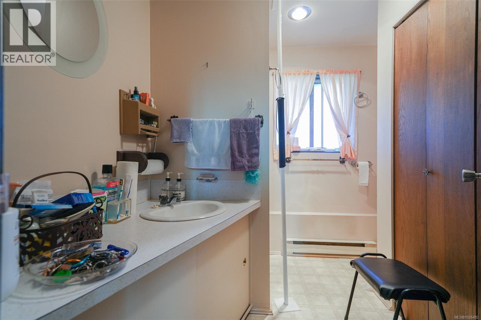 6550 Walker Rd, Port Alberni