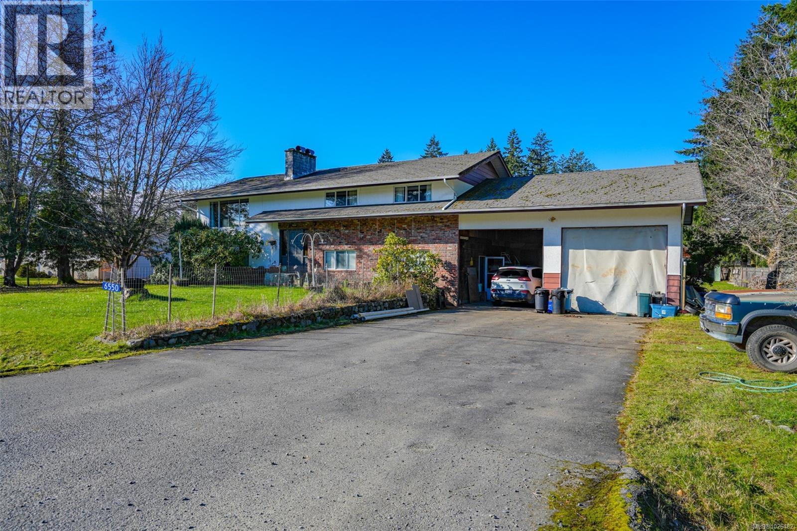 6550 Walker Rd, Port Alberni