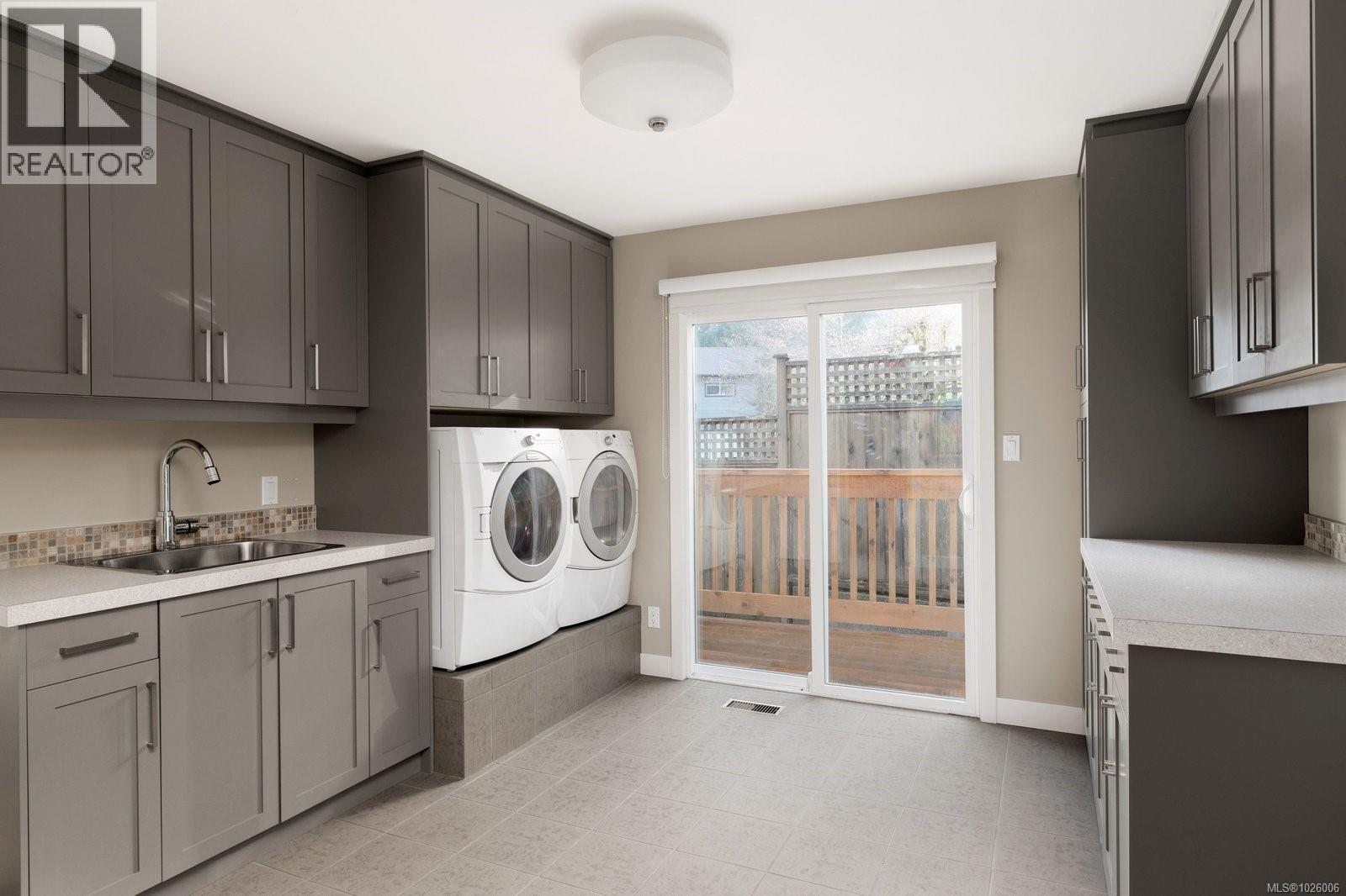  1655 West Shawnigan Lake Road, Shawnigan Lake