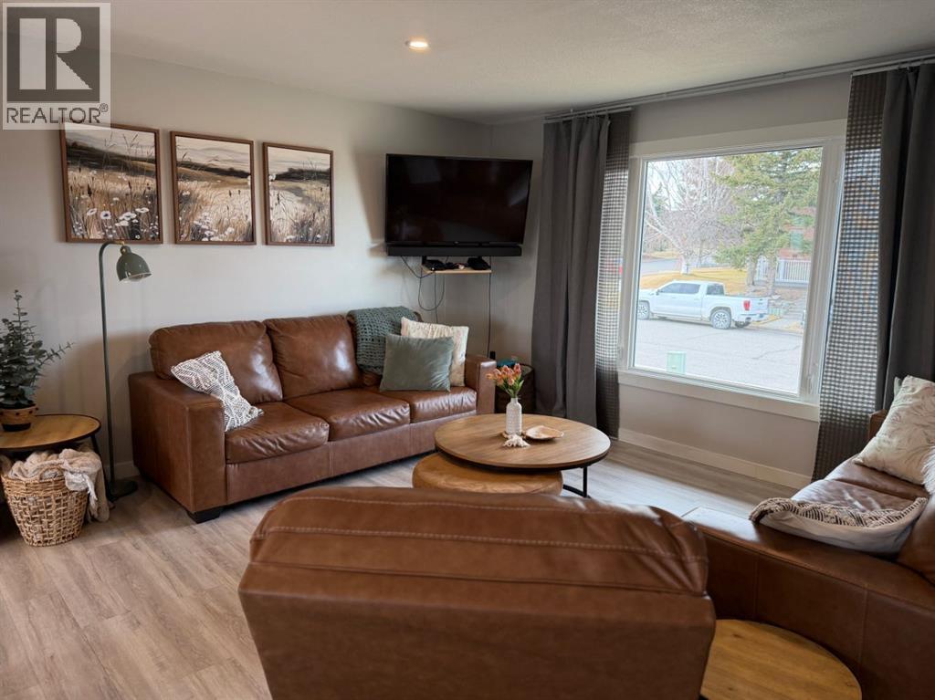 2106 7 ave - Photo 5 of 35, Fort Macleod, Alberta