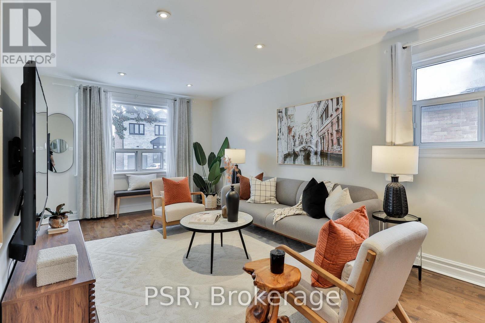 46 GALBRAITH AVENUE - Photo 4 of 37, Toronto (O'Connor-Parkview), Ontario