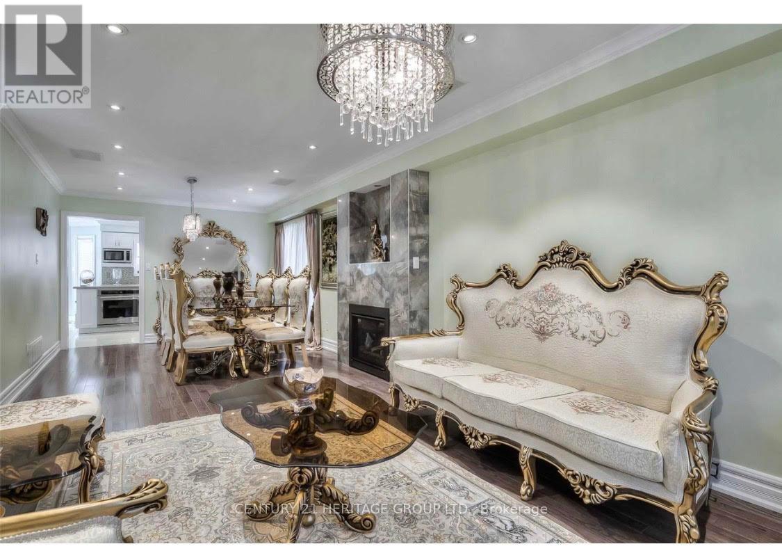 MAIN - 8 DRIFTWOOD COURT - Photo 4 of 17, Richmond Hill (Oak Ridges), Ontario