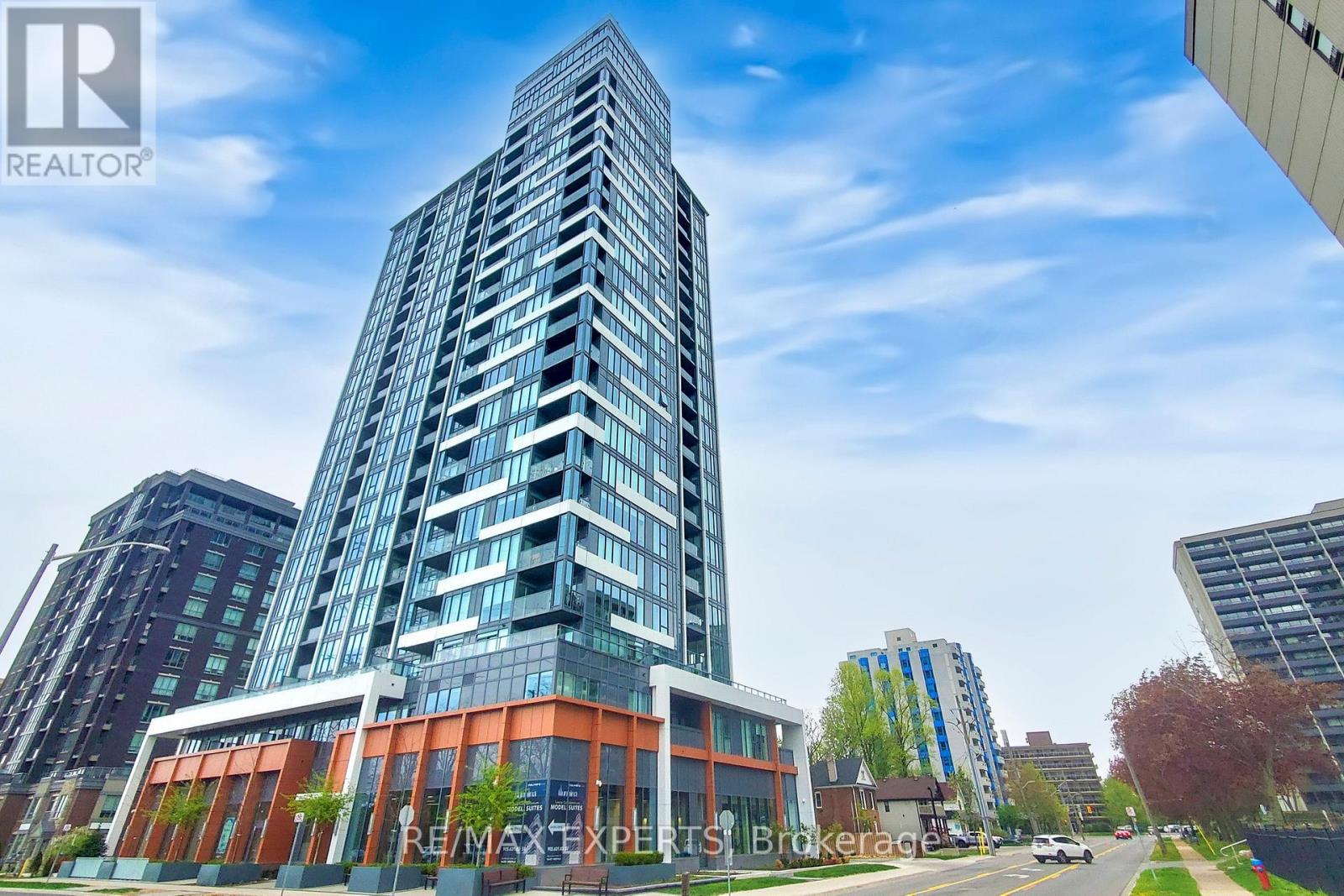 #1007 500 BROCK AVENUE - 1