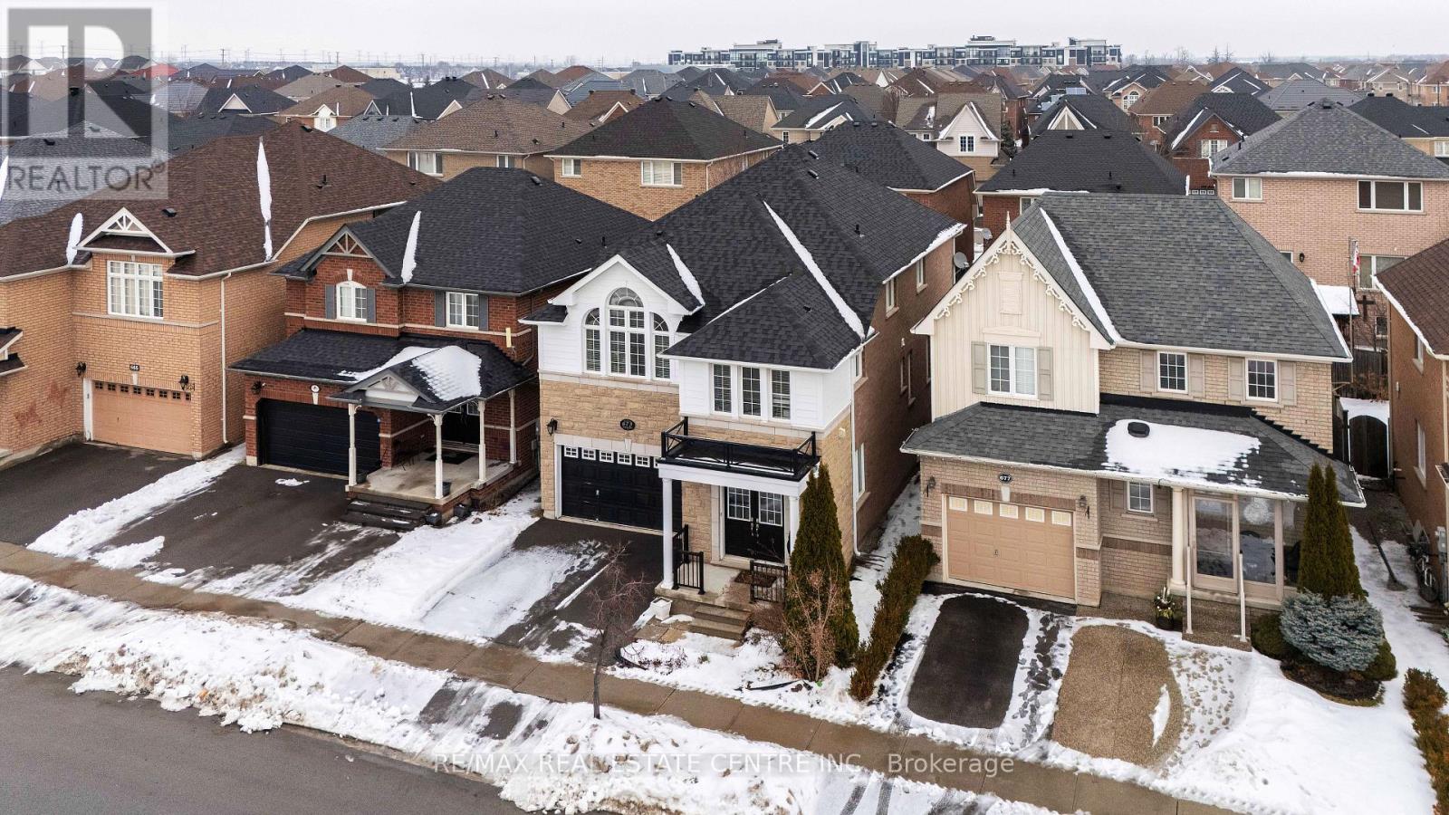 673 ARMSTRONG BOULEVARD - Photo 2 of 39, Milton (BE Beaty), Ontario