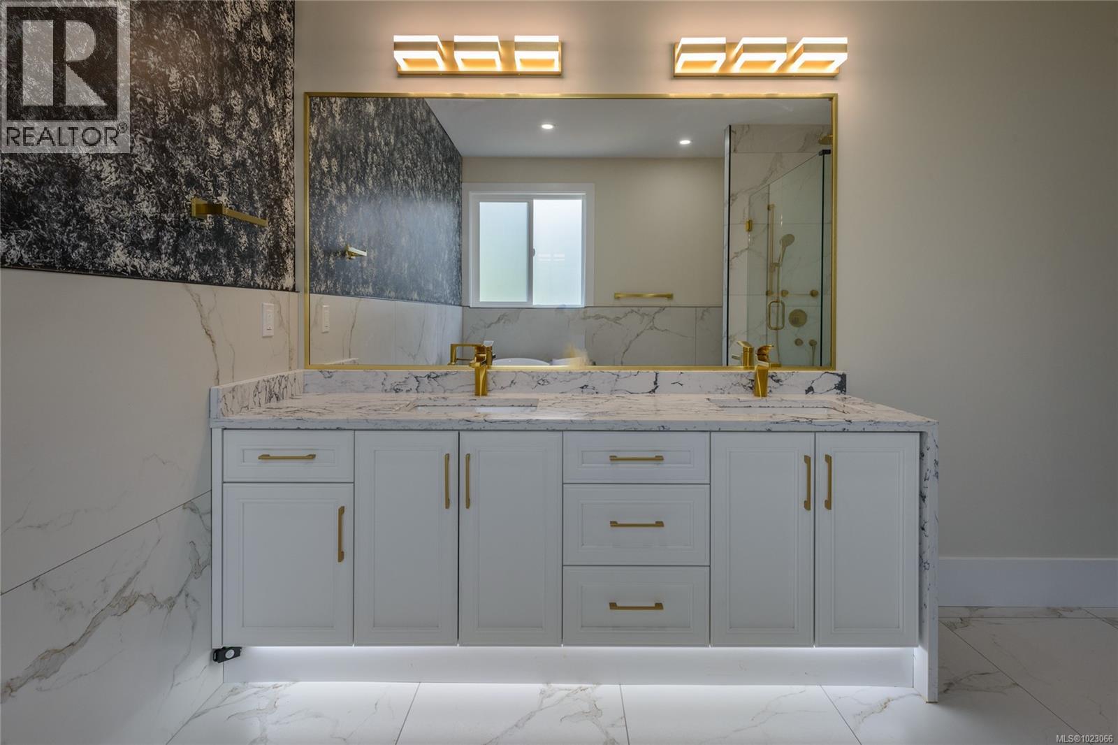  1246 Reynolds Road, Saanich