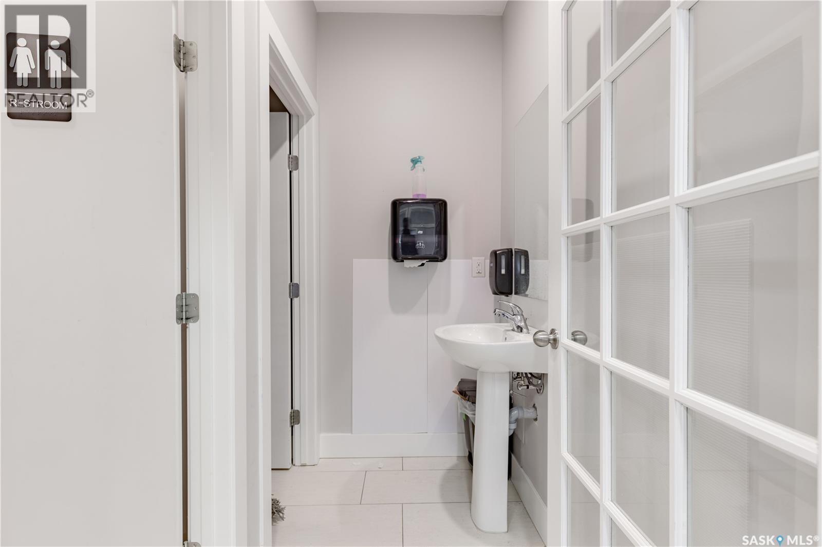 208 419 Willowgrove SQUARE — photo 9