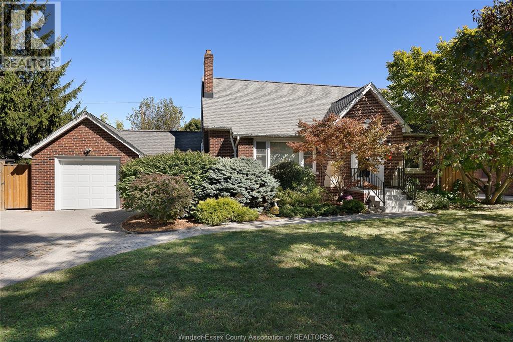 2462 BUCKINGHAM Drive