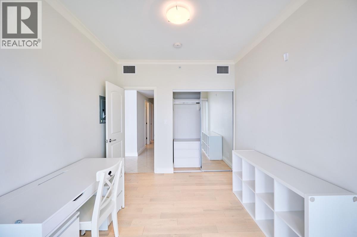 401 199 VICTORY SHIP WAY, North Vancouver