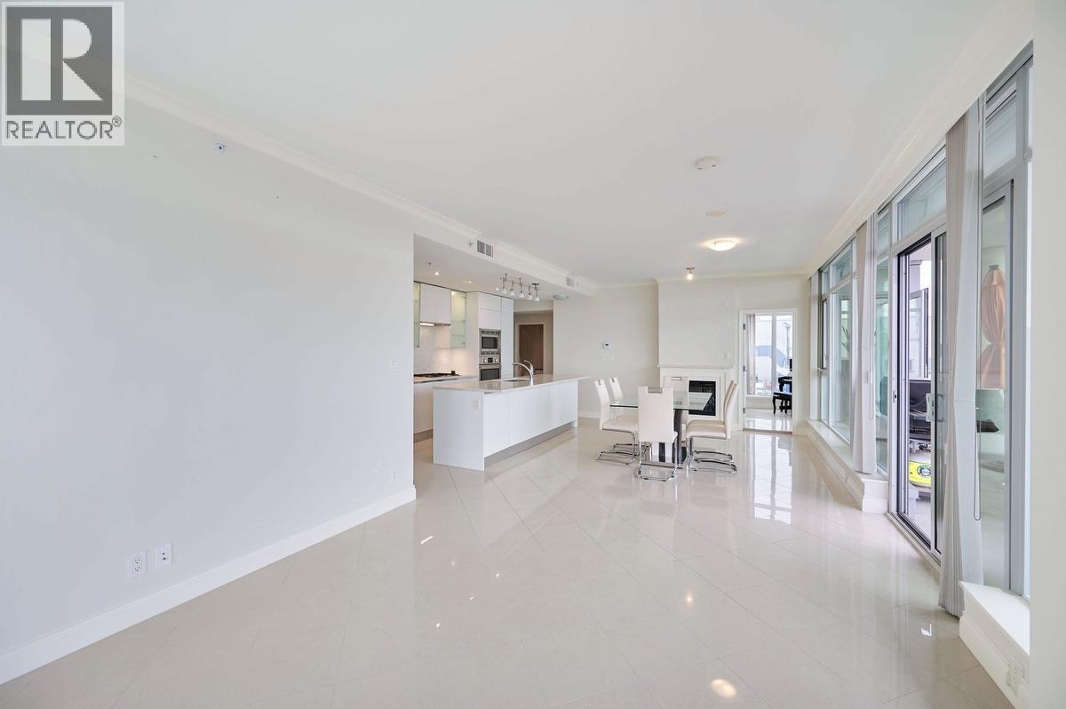 401 199 VICTORY SHIP WAY, North Vancouver