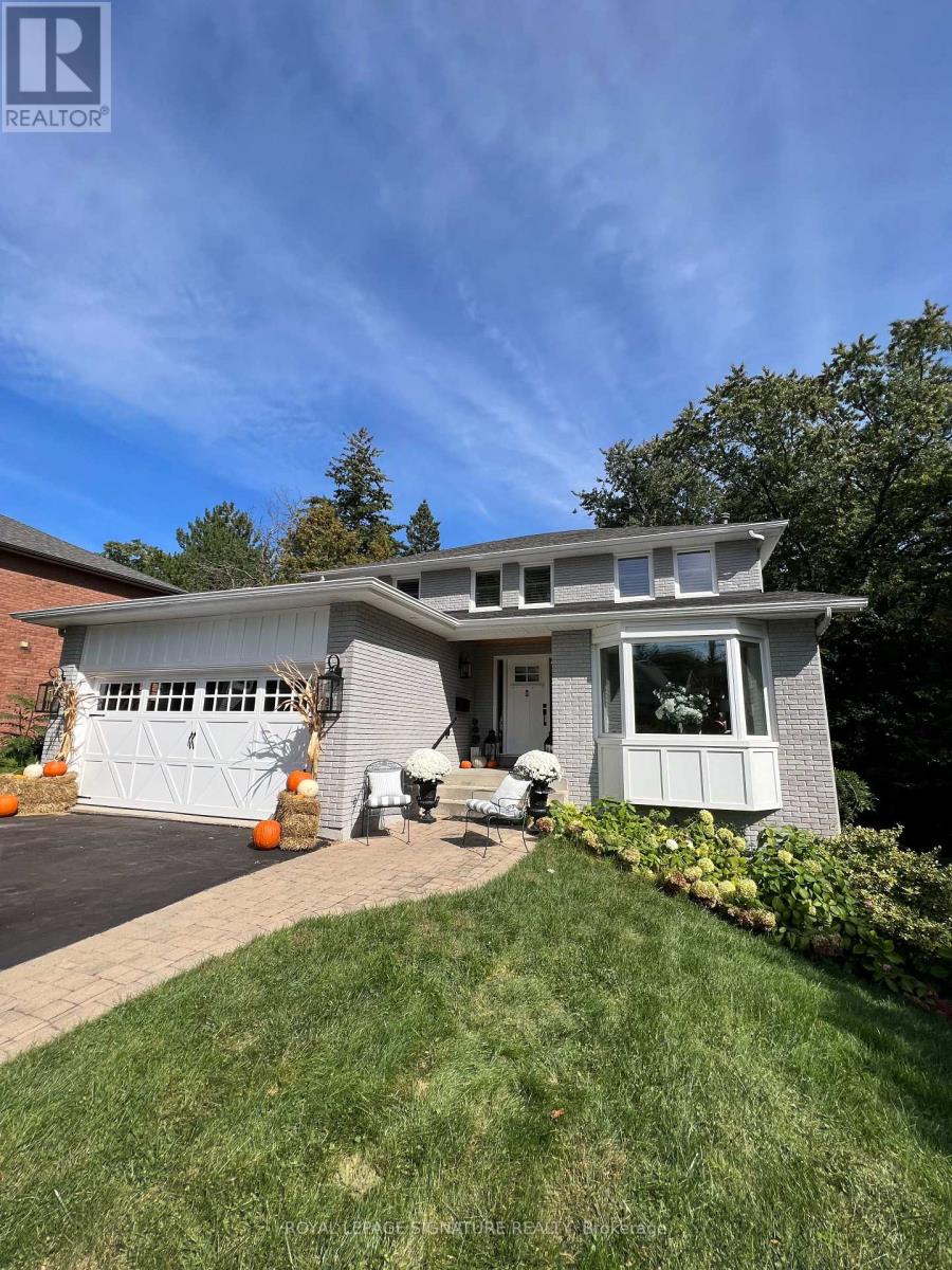 964 Albertson Crescent